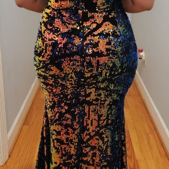 FORMAL/PROM DRESS - Picture 4 of 6